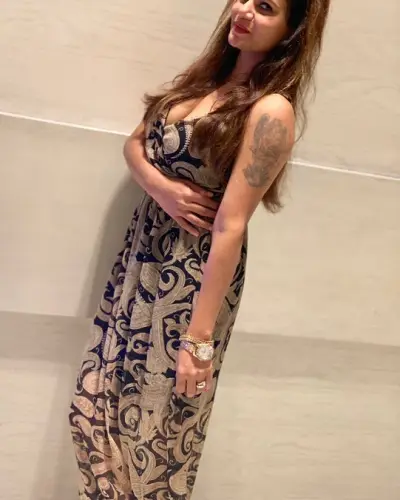 Sahjanwa Escort